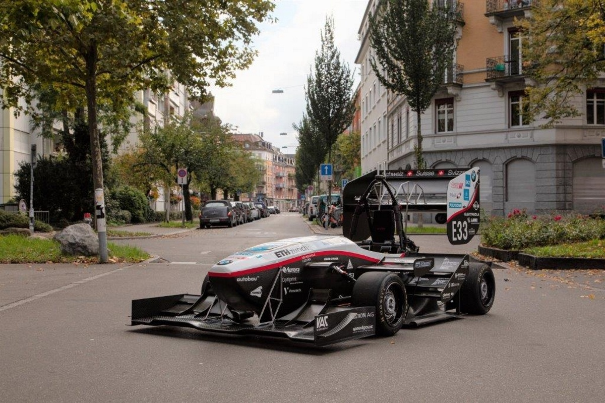 Cromax working with the AMZ Racing Team from ETH Zürich in 2020
