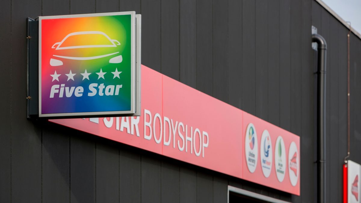 Five Star - Bodyshop signage